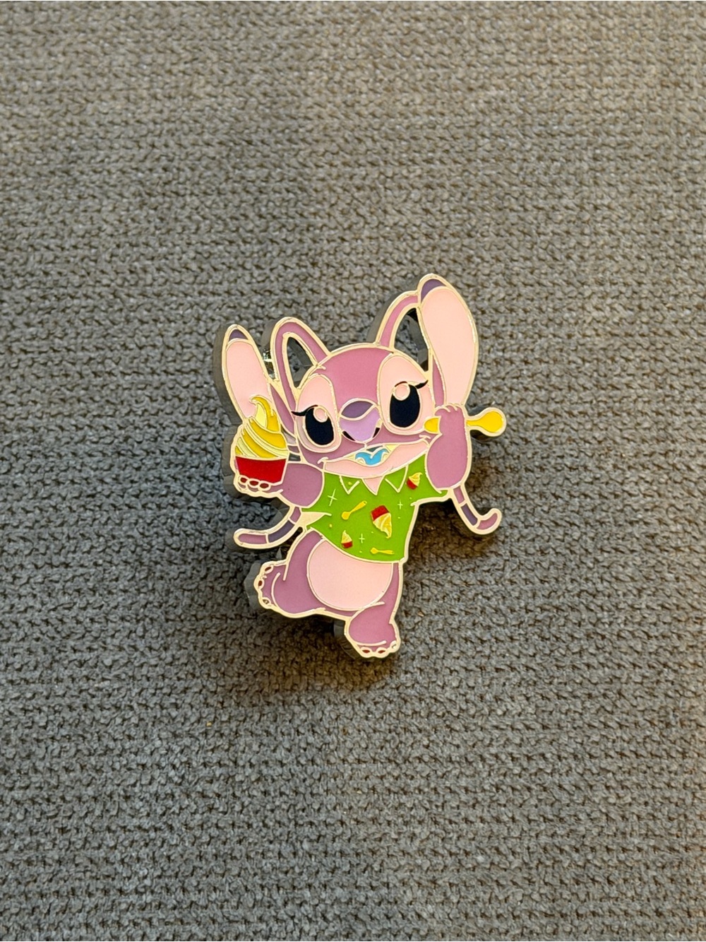 Angel - Dole Whip - Stitch Attacks Snacks - Mystery Disney Pin B3